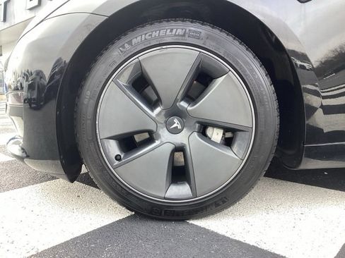 Used 2023 Tesla Model 3 Standard Range image 7