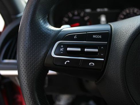 Used 2018 Kia Stinger GT2 image 9