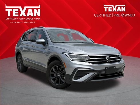 Used 2024 Volkswagen Tiguan SE AWD/4WD image 1