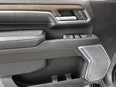 Used 2024 Chevrolet Silverado 3500 High Country w/ Technology Package image 13