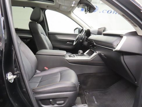 Used 2024 MAZDA CX-90 Plug-In Hybrid w/ Premium Pkg image 26