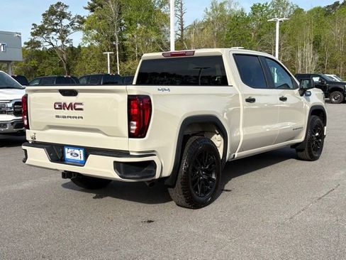 Used 2026 GMC Sierra 1500 Pro w/ Graphite Edition AWD/4WD image 5