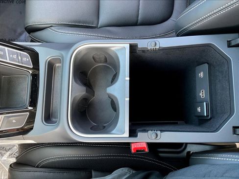 New 2024 Jaguar I-PACE R-Dynamic HSE image 21