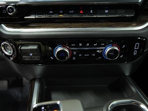 New 2026 GMC Sierra 1500 Elevation AWD/4WD image 40
