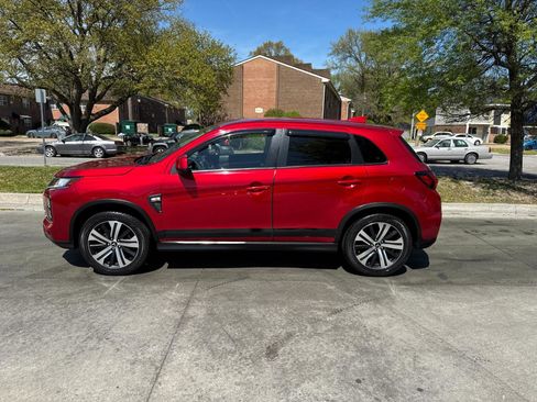 Used 2020 Mitsubishi Outlander Sport AWD image 4
