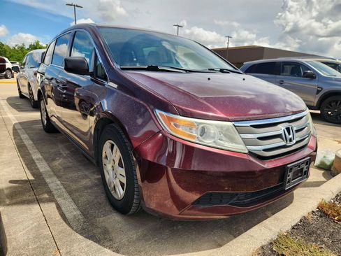 Used 2013 Honda Odyssey LX image 3