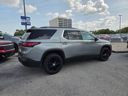 Used 2023 Chevrolet Traverse LT FWD image 15
