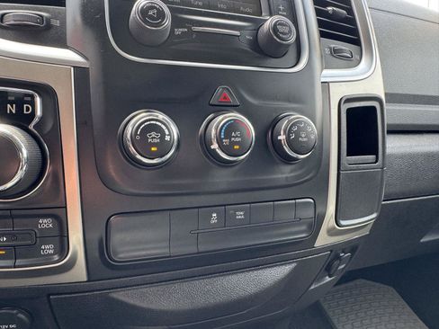 Used 2019 RAM 1500 Classic SLT AWD/4WD image 20