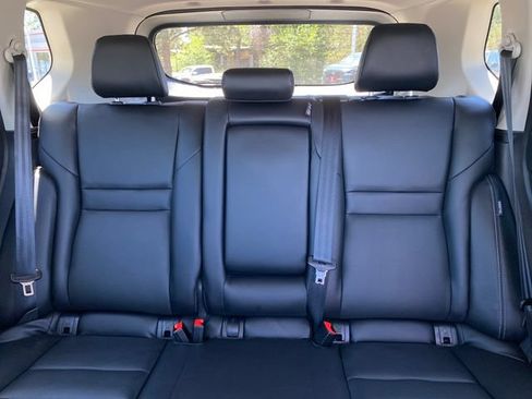 Certified 2024 Nissan Rogue SL w/ SL Premium Package AWD/4WD image 11