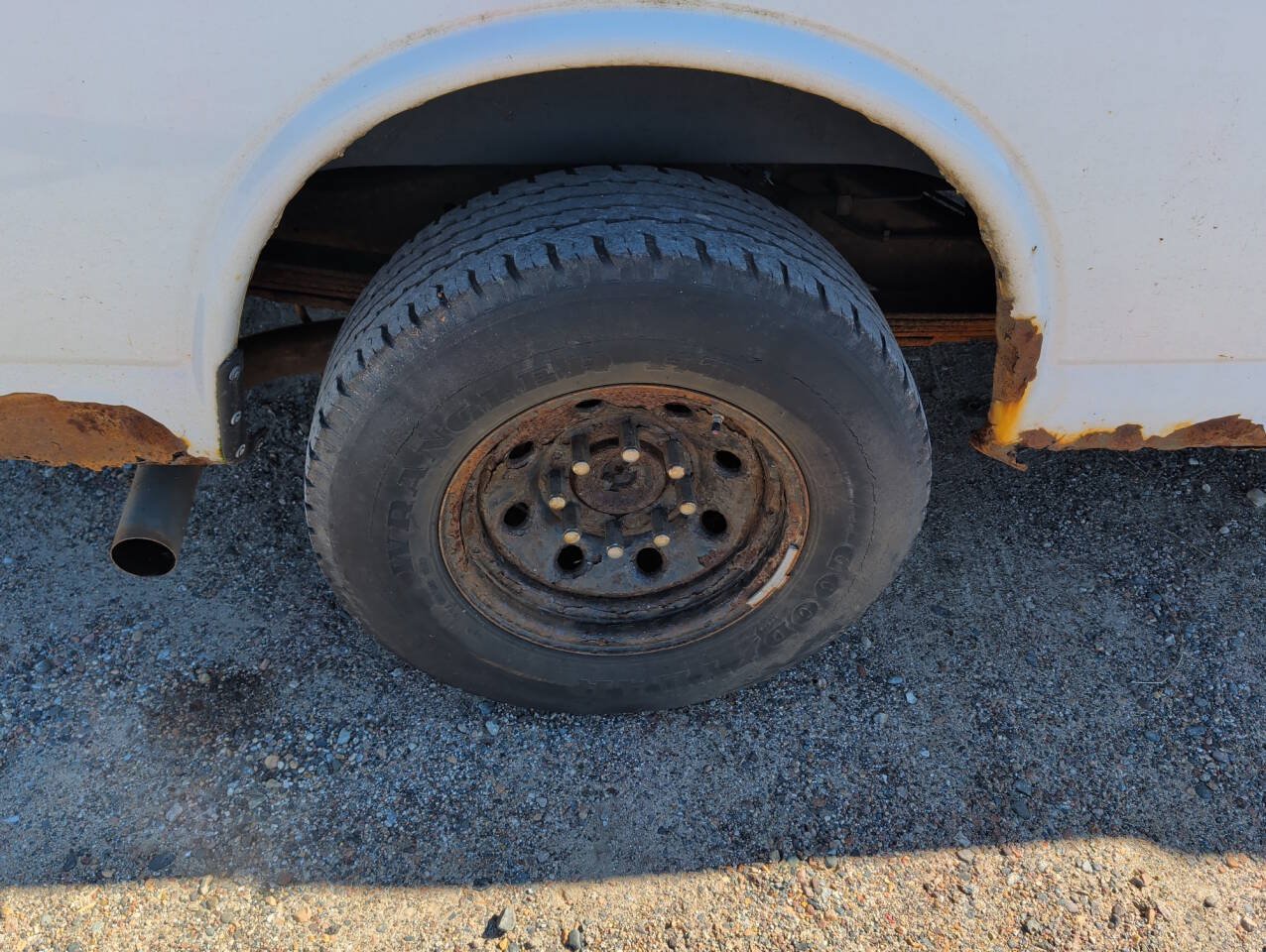 Used 2008 Chevrolet Express 3500 Extended Passenger w/ LT Preferred Equipment Group RWD image 12