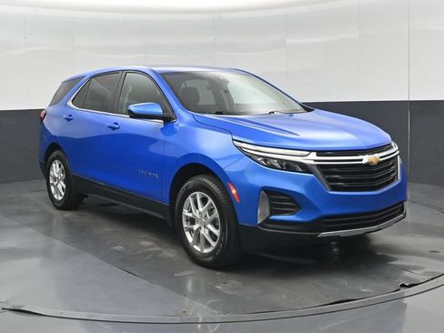 Used 2024 Chevrolet Equinox LT AWD/4WD image 1