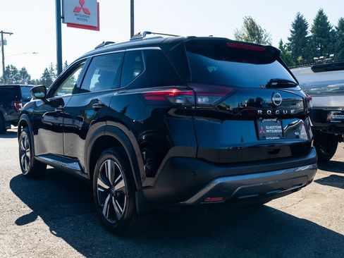 Used 2023 Nissan Rogue SL w/ SL Premium Package image 4