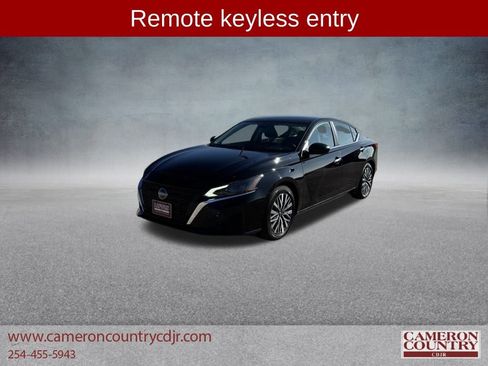 Used 2024 Nissan Altima 2.5 SV image 7