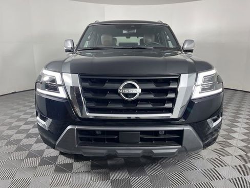 Used 2024 Nissan Armada Platinum w/ Captain's Chairs Package RWD image 5
