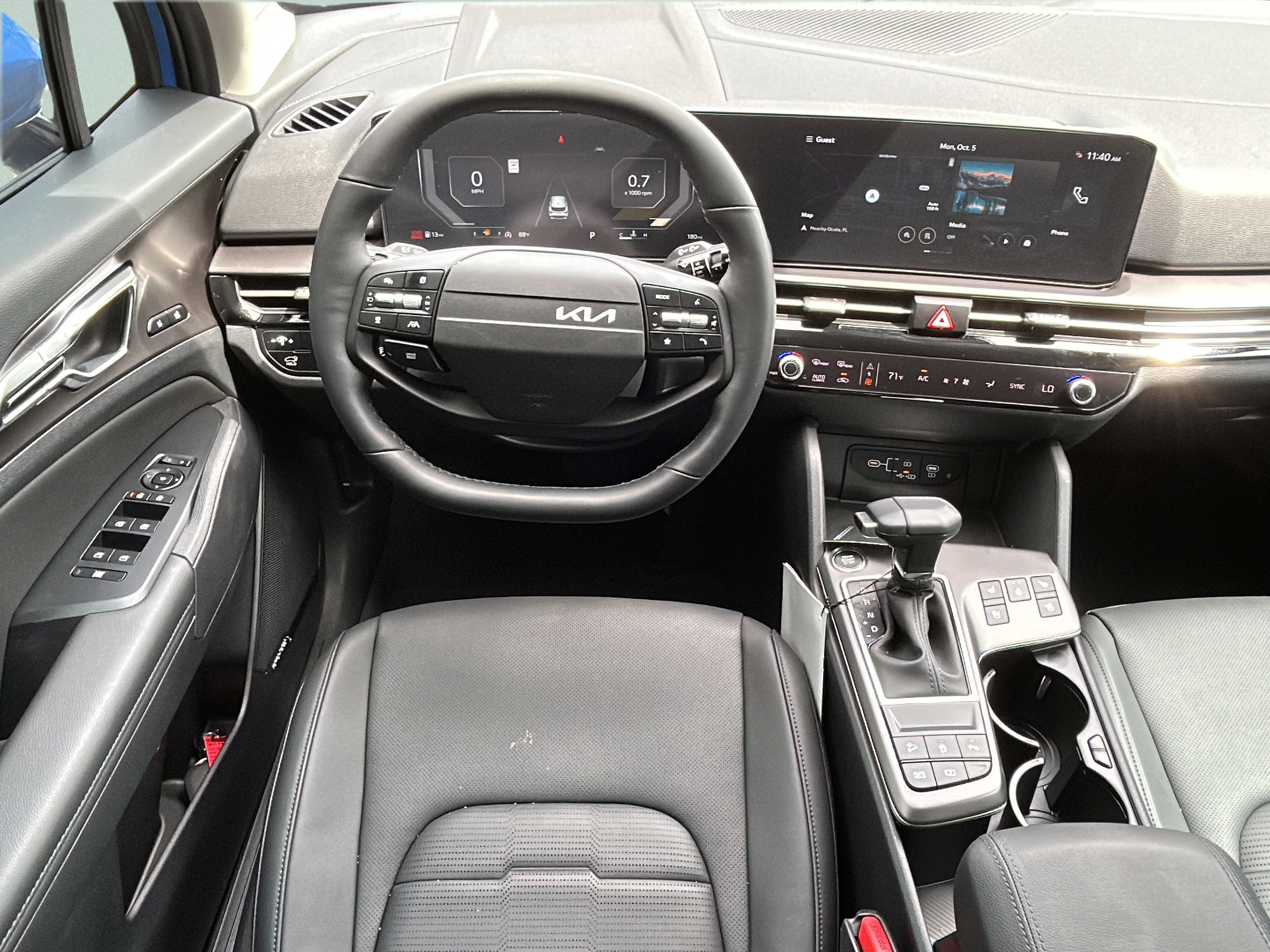 New 2027 Kia Sportage SX FWD image 13