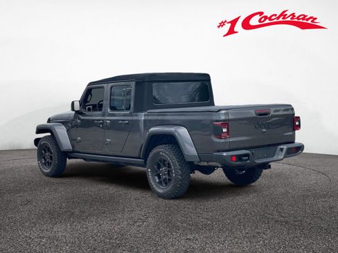 Used 2024 Jeep Gladiator Sport AWD/4WD image 24