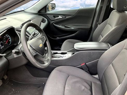 Used 2023 Chevrolet Malibu LT image 17