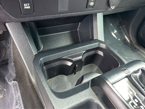 Used 2019 Toyota Tacoma SR RWD image 22