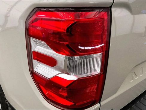 Certified 2025 Ford Maverick XL image 28