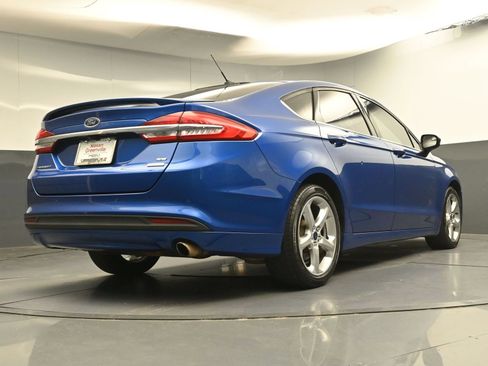 Used 2017 Ford Fusion SE w/ Equipment Group 201A FWD image 25