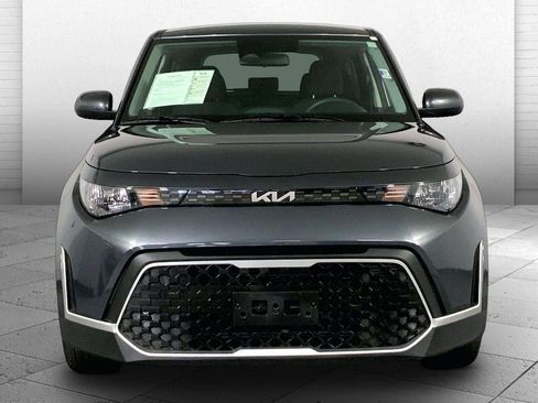 Certified 2025 Kia Soul LX image 2