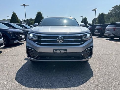 Used 2021 Volkswagen Atlas Cross Sport SE w/ Panoramic Sunroof Package FWD image 6