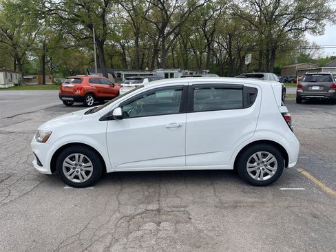 Used 2017 Chevrolet Sonic LT FWD image 8
