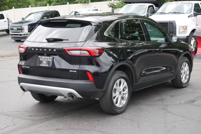 Used 2023 Ford Escape Active AWD/4WD image 11