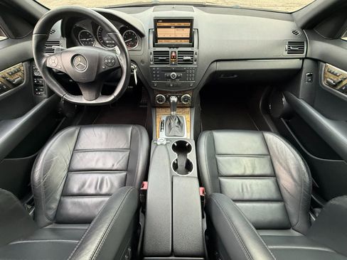 Used 2009 Mercedes-Benz C 63 AMG Sedan image 9