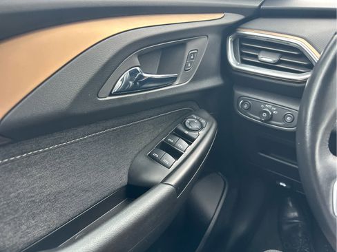 Used 2023 Chevrolet TrailBlazer ACTIV image 17