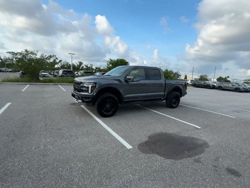 Used 2025 Ford F150 Raptor AWD/4WD image 4