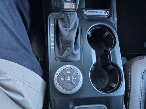 New 2025 Ford Bronco Outer Banks image 27