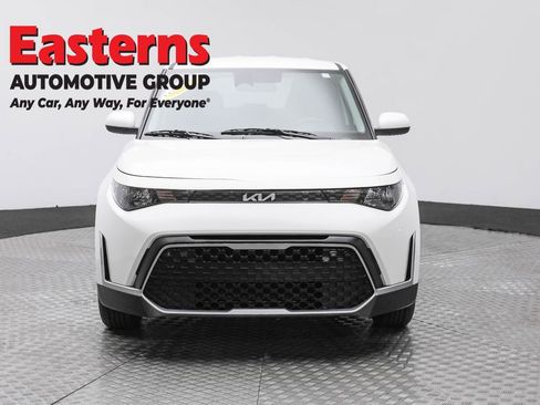 Used 2024 Kia Soul LX w/ Option Group 015 image 2