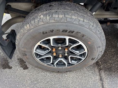 Used 2020 Ford F150 XLT w/ Equipment Group 302A Luxury AWD/4WD image 35
