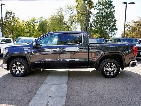 Used 2025 GMC Sierra 1500 SLT AWD/4WD image 8
