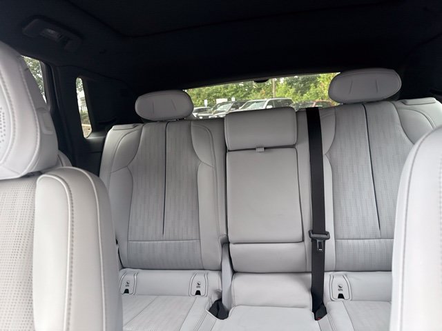 Certified 2024 Cadillac Lyriq Luxury AWD/4WD image 26