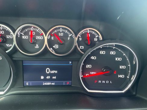 Used 2019 Chevrolet Silverado 1500 RST w/ All-Star Edition RWD image 10