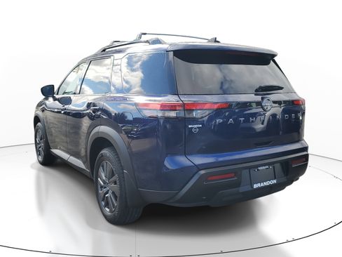 New 2026 Nissan Pathfinder SV image 5