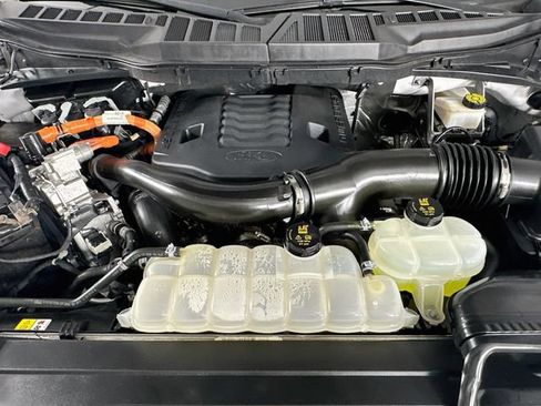 Used 2023 Ford F150 Lariat AWD/4WD image 29