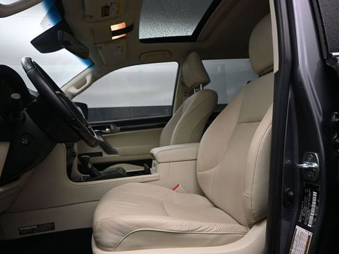 Used 2023 Lexus GX 460 Luxury w/ Sport Design Package AWD/4WD image 26