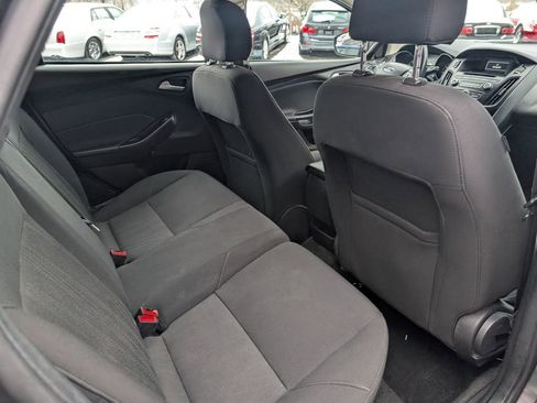 Used 2017 Ford Focus SE w/ Cold Weather Package FWD image 25