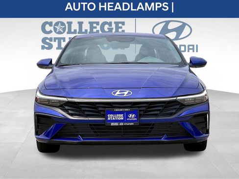 Used 2024 Hyundai Elantra SEL FWD image 10