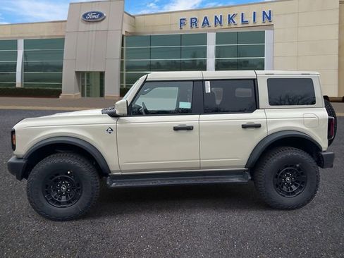 New 2026 Ford Bronco Outer Banks w/ Sasquatch Package image 4