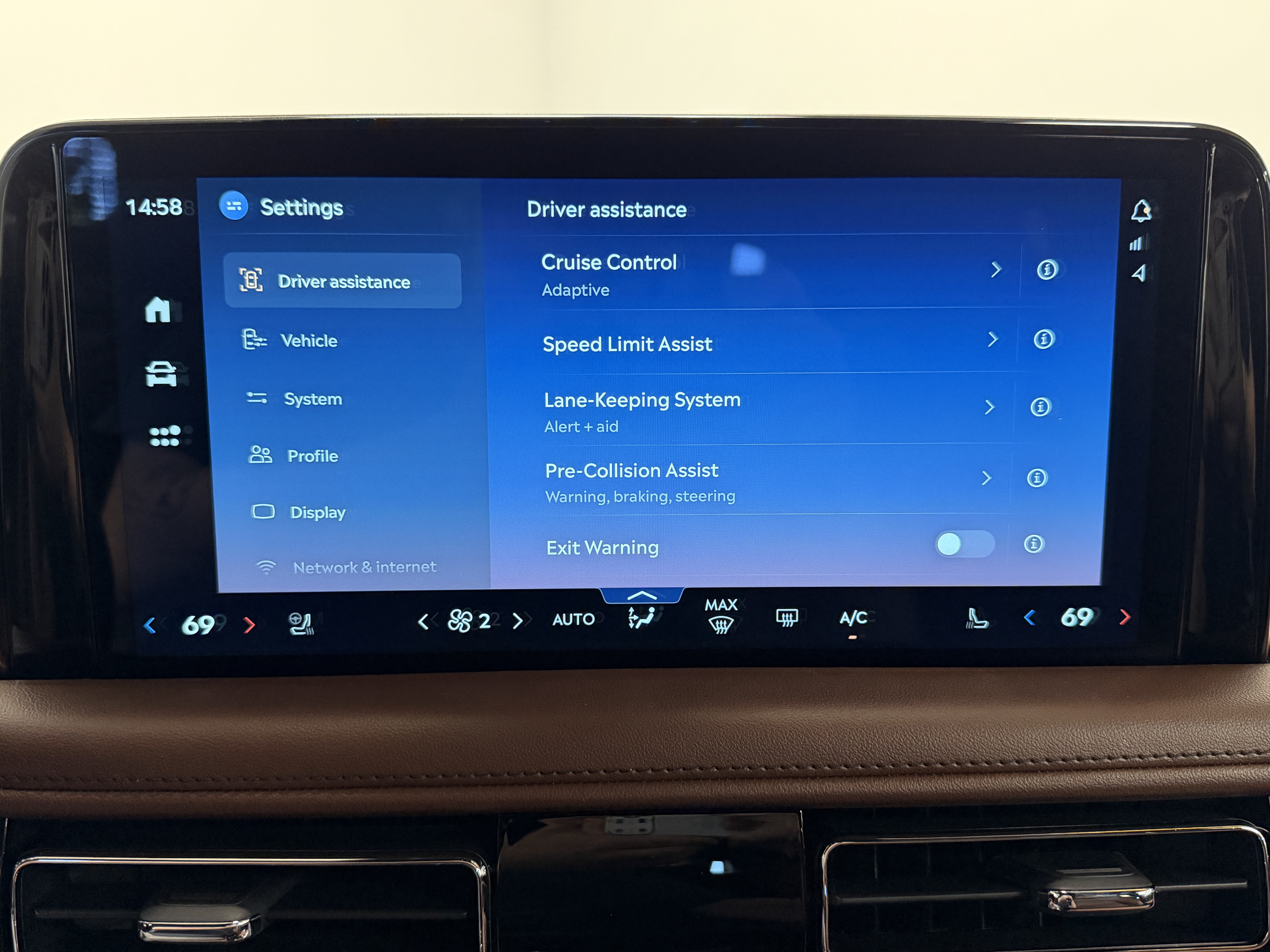 Used 2026 Lincoln Aviator Reserve AWD/4WD image 11