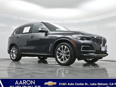 Used 2023 BMW X5 xDrive40i AWD/4WD image 2