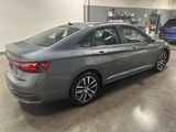 Certified 2025 Volkswagen Jetta SE image 3
