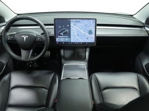 Used 2021 Tesla Model 3 Standard Range Plus image 12