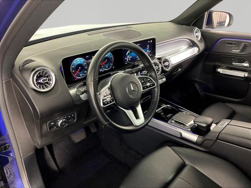 Used 2021 Mercedes-Benz GLB 250 4MATIC image 17