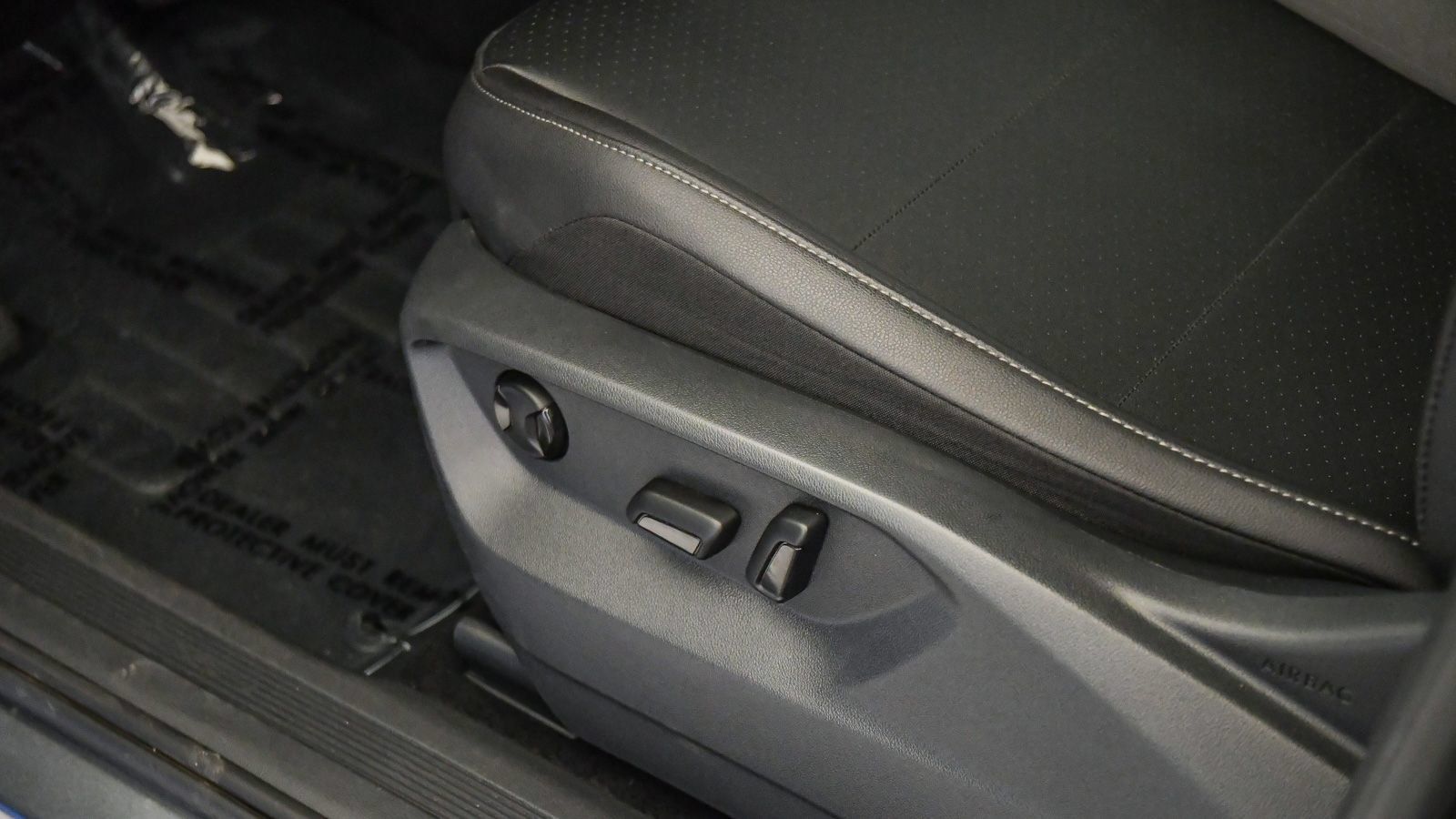 Used 2020 Volkswagen Tiguan SE FWD image 27