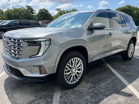 New 2026 GMC Acadia Denali w/ Super Cruise Package FWD image 22